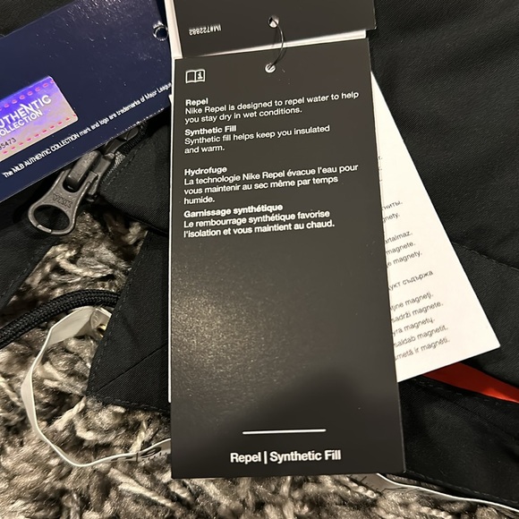 San Francisco Giants Nike Authentic Collection Dugout Performnce Full-Zip Jacket - Picture 12 of 16